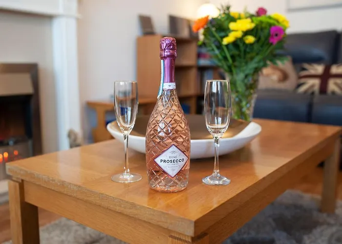 Estuary View * Whitby