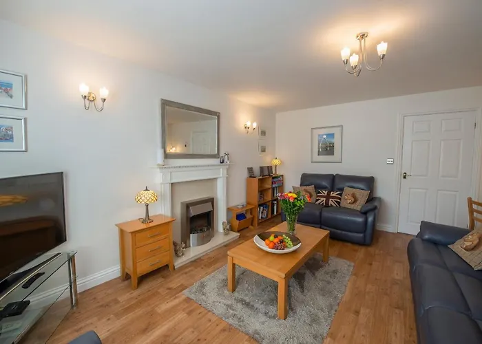 Estuary View * Whitby