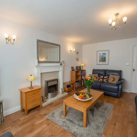 Estuary View * Whitby